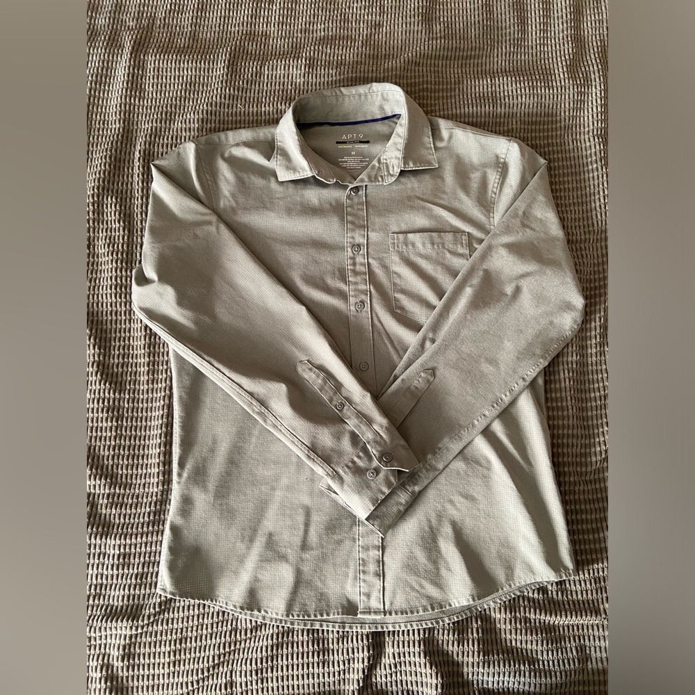 Green Men’s medium button up